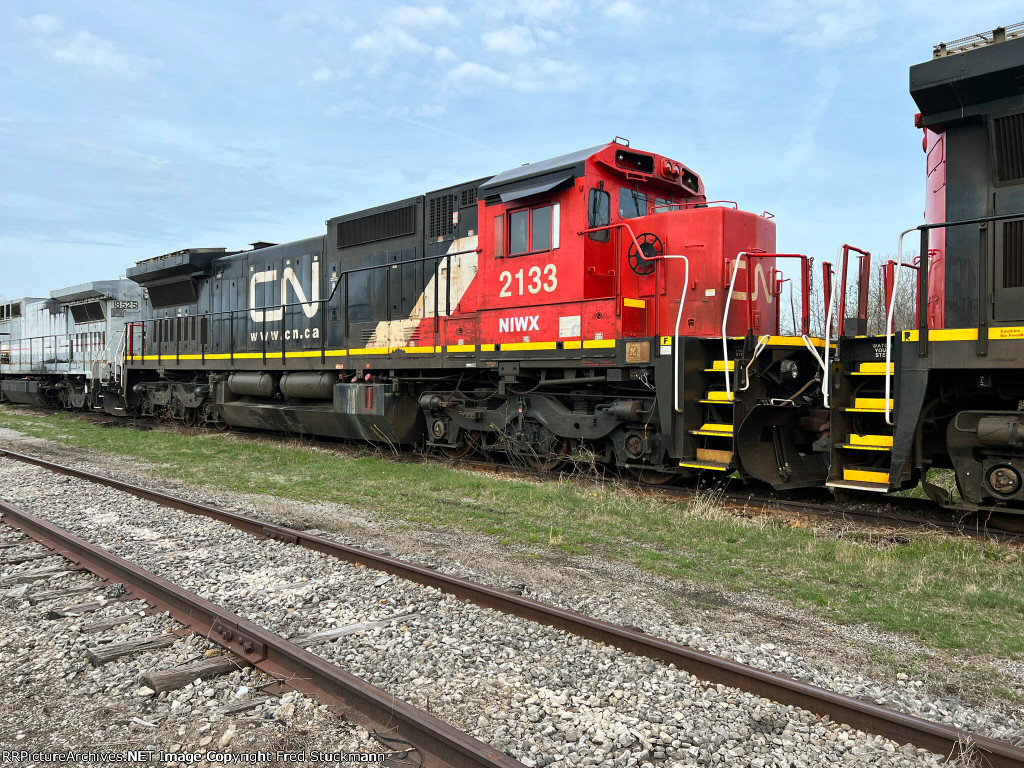 CN 2133